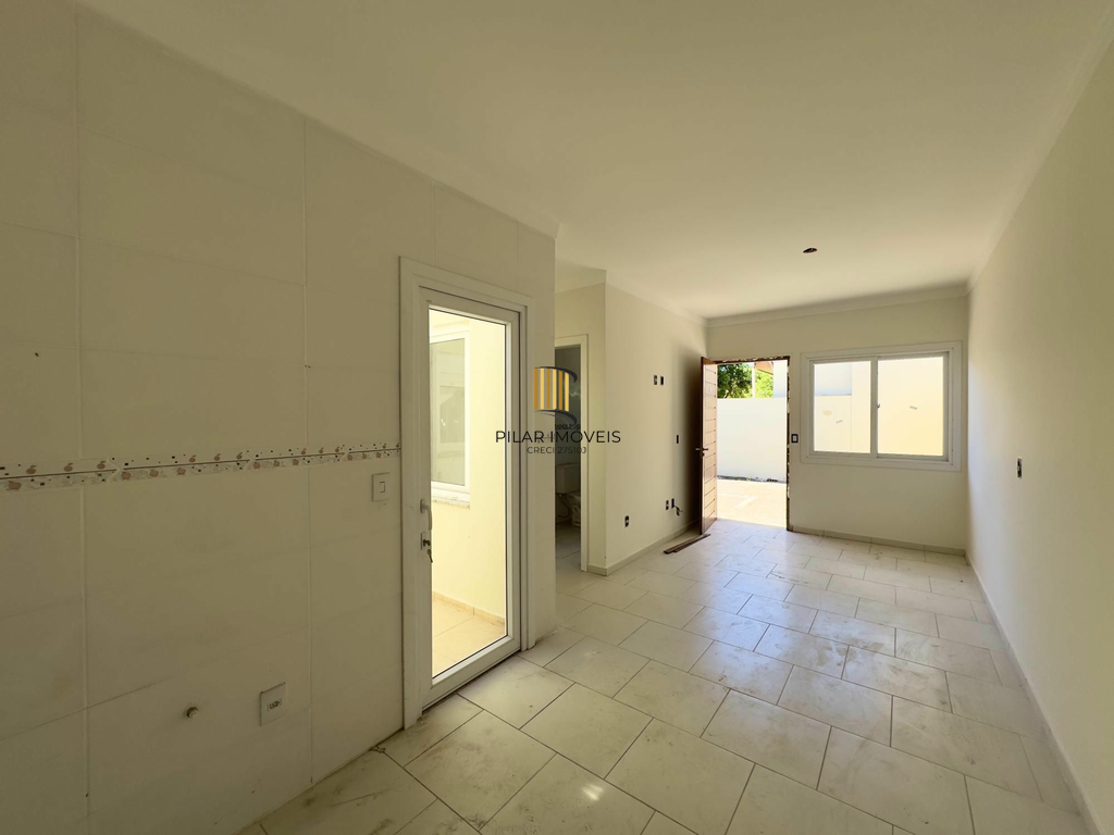 Casa de Condomínio 2 dormitórios no bairro Olaria