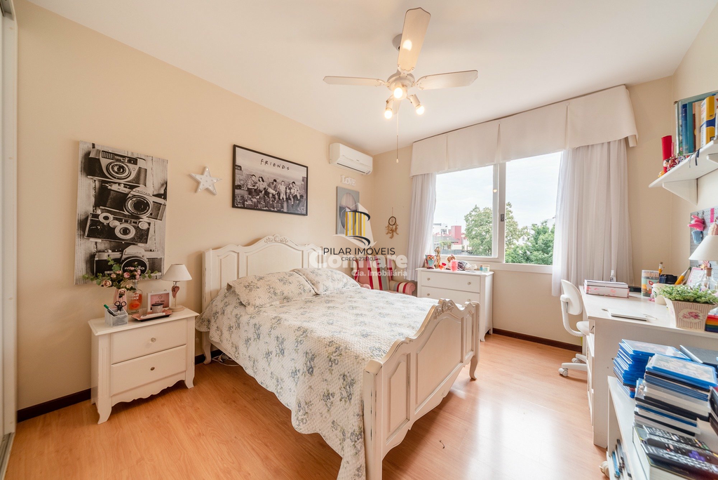 Apartamento 4 dormitórios no bairro Petrópolis