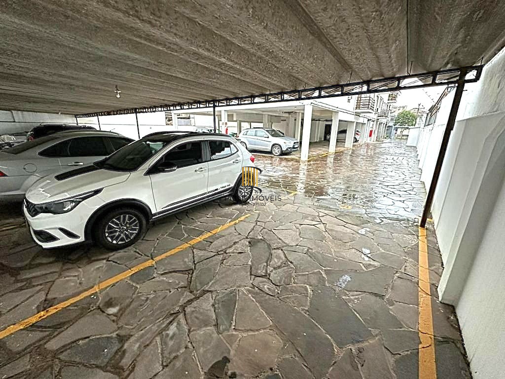 Apartamento 4 dormitórios no bairro Floresta