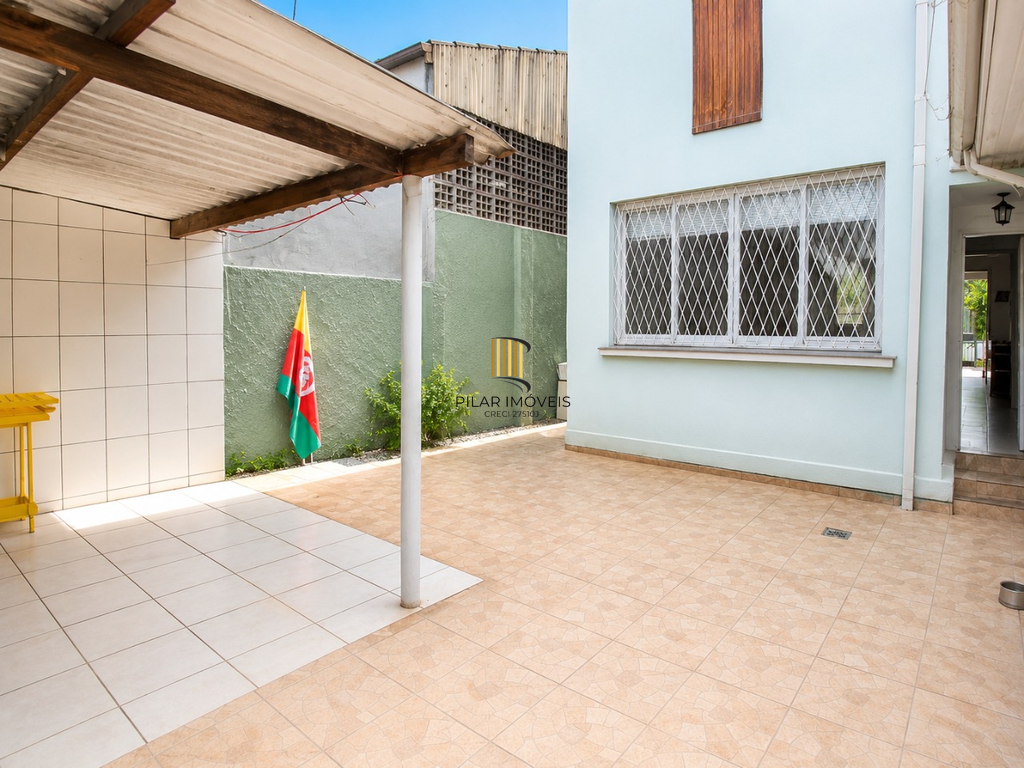 Casa 3 dormitórios no bairro Auxiliadora