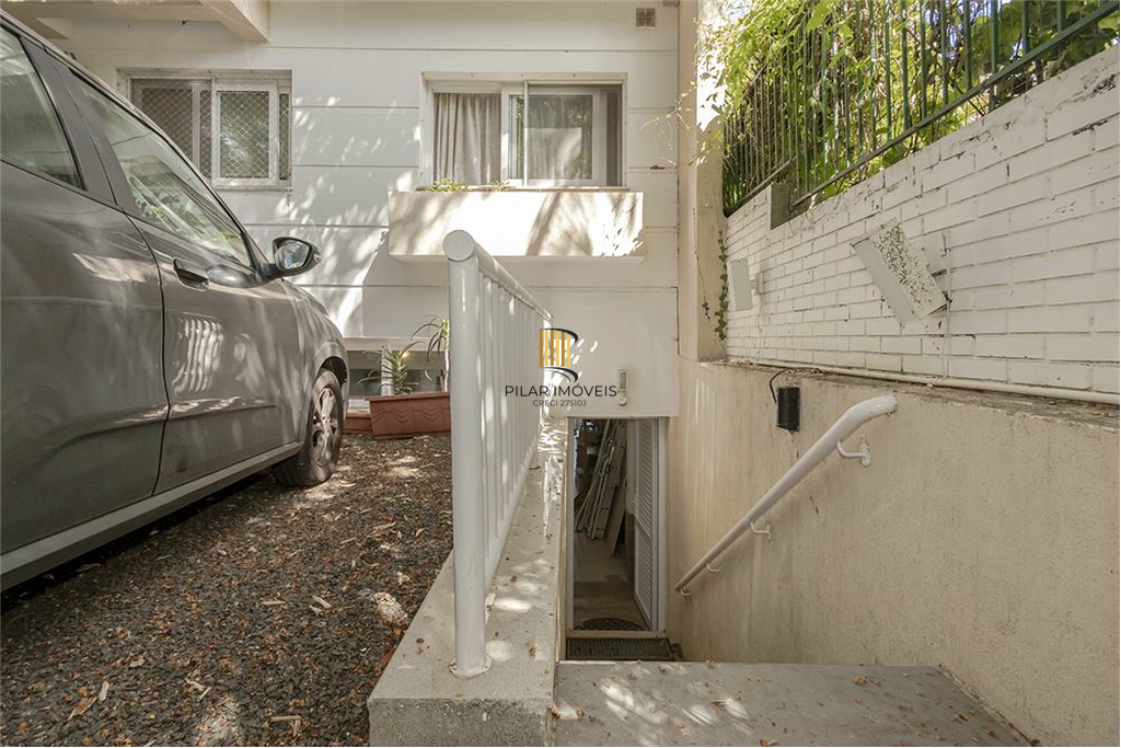 Casa 4 dormitórios no bairro Vila Assunção