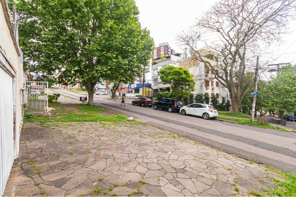 Casa 3 dormitórios no bairro Chácara das Pedras