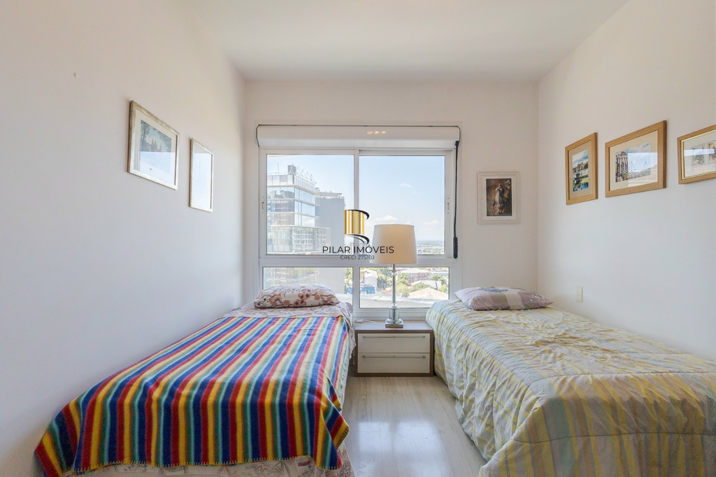 Apartamento 2 dormitórios no bairro Três Figueiras