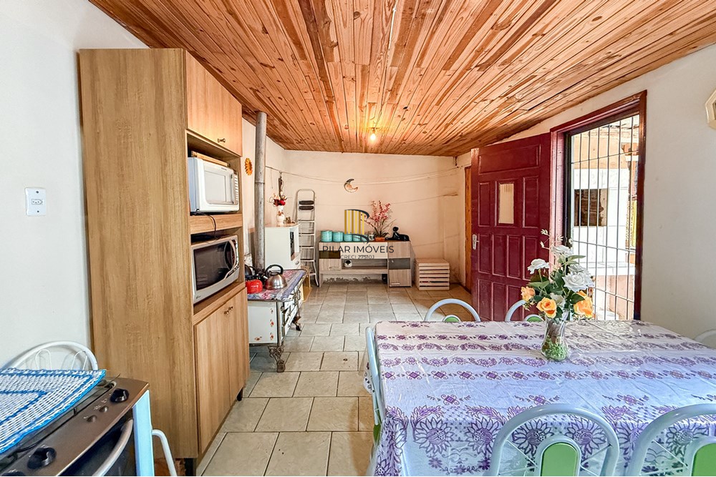 Casa 2 dormitórios no bairro Capão da Cruz