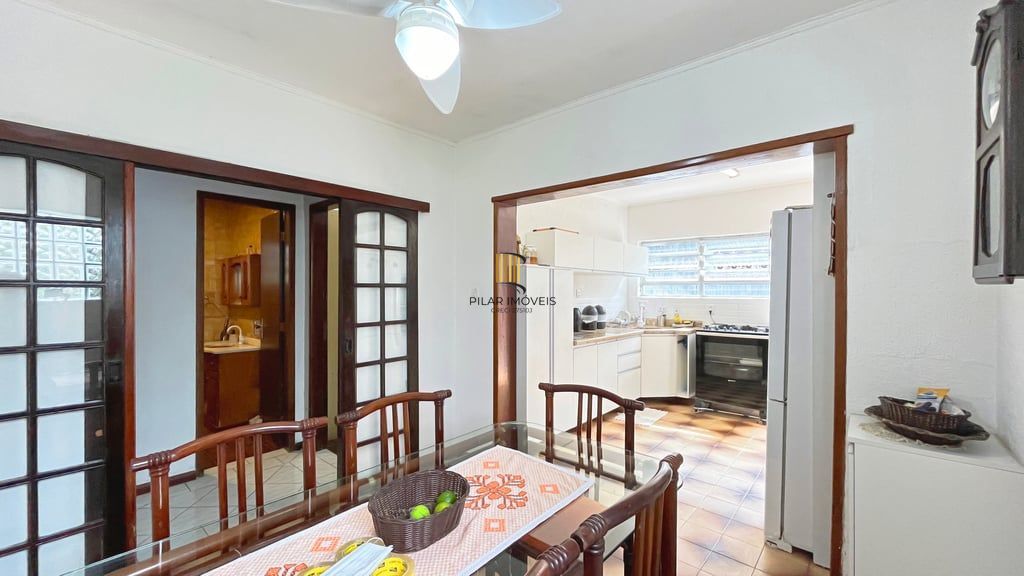 Casa 3 dormitórios no bairro Vila Nova