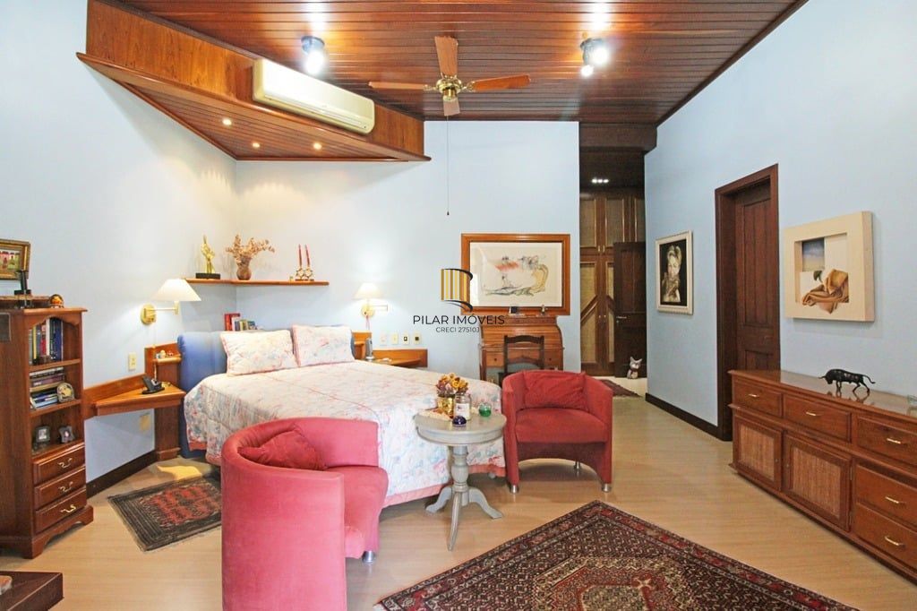Casa de Condomínio 4 dormitórios no bairro Santa Tereza
