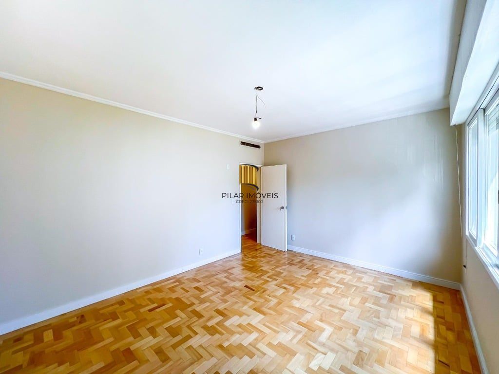 Apartamento 4 dormitórios no bairro Moinhos de Vento