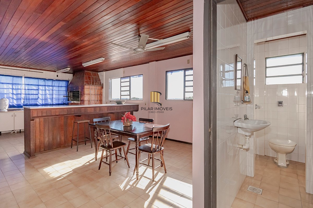 Casa 6 dormitórios no bairro São Sebastião