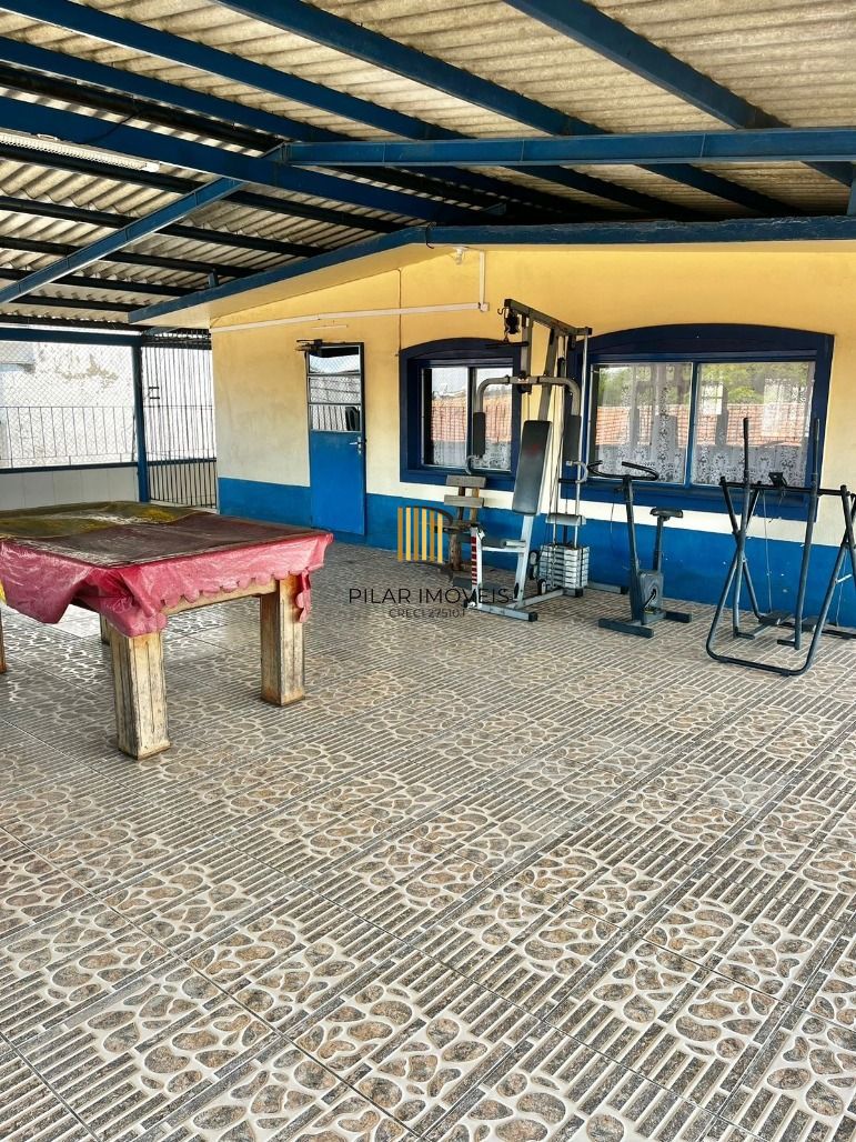 Vende ótimo apto de 02 dormitórios