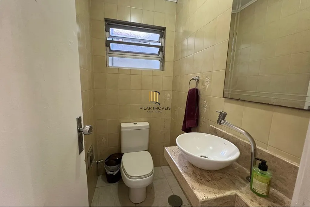 Casa 4 dormitórios no bairro Petrópolis
