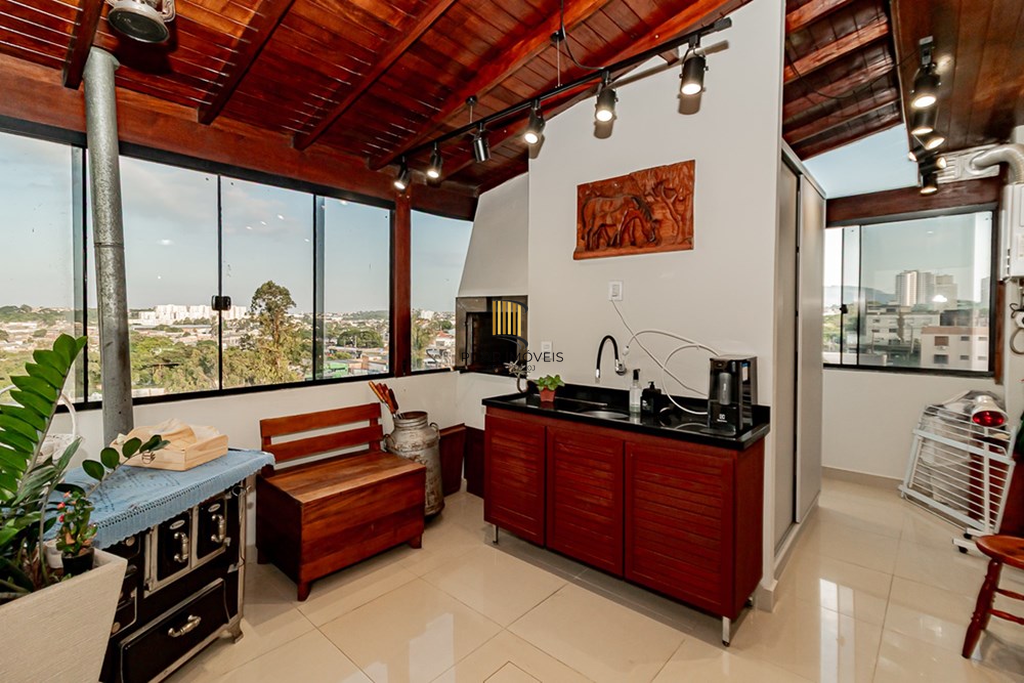 Cobertura 3 dormitórios no bairro Sarandi