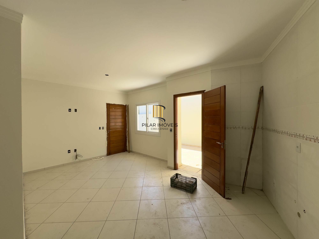 Casa de Condomínio 2 dormitórios no bairro Olaria