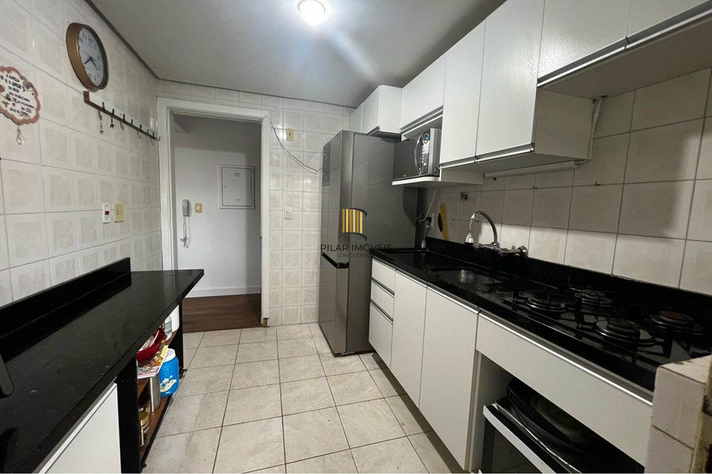 Apartamento 3 dormitórios no bairro Azenha