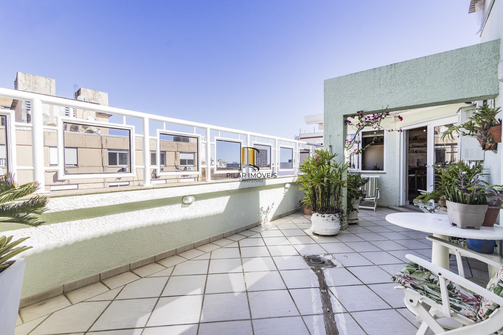 Cobertura 3 dormitórios no bairro Centro Histórico