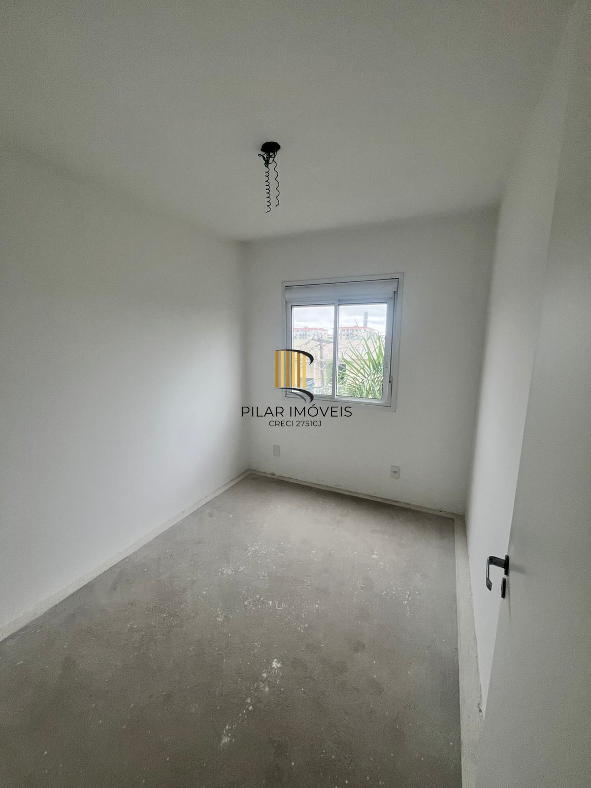 Apartamento no Humaitá de 02 dormitórios, infra e 01 vaga, nunca habitado
