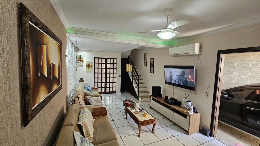 Casa 4 dormitórios no bairro Santo Antônio