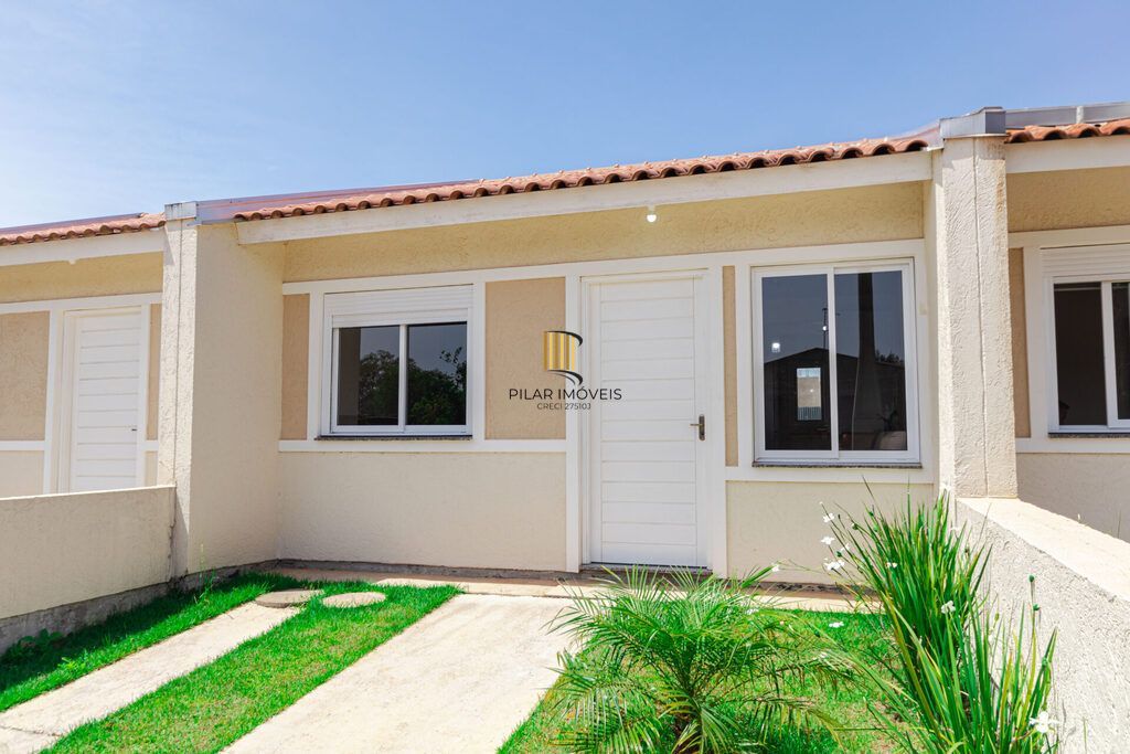 Casa de Condomínio 2 dormitórios no bairro Piratini