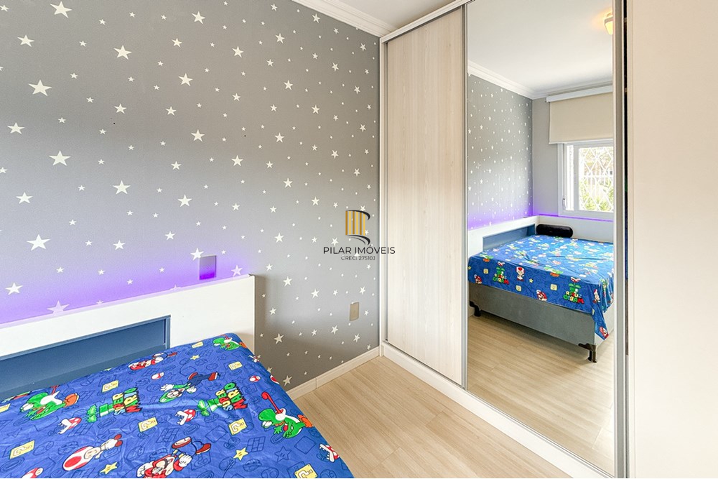 Casa 3 dormitórios no bairro Igara