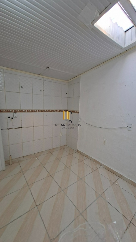 Casa 2 dormitórios no bairro Costa e Silva