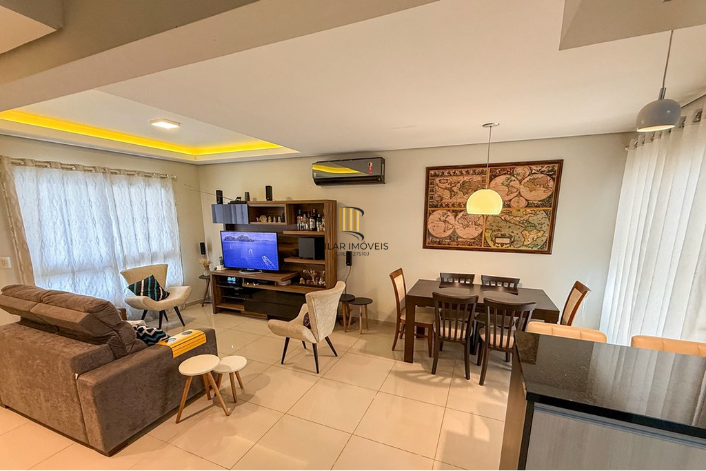 Casa 3 dormitórios no bairro Igara