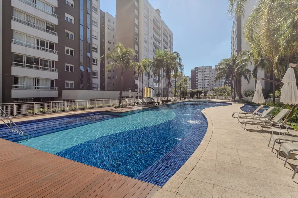 Apartamento 4 dormitórios no bairro Menino Deus