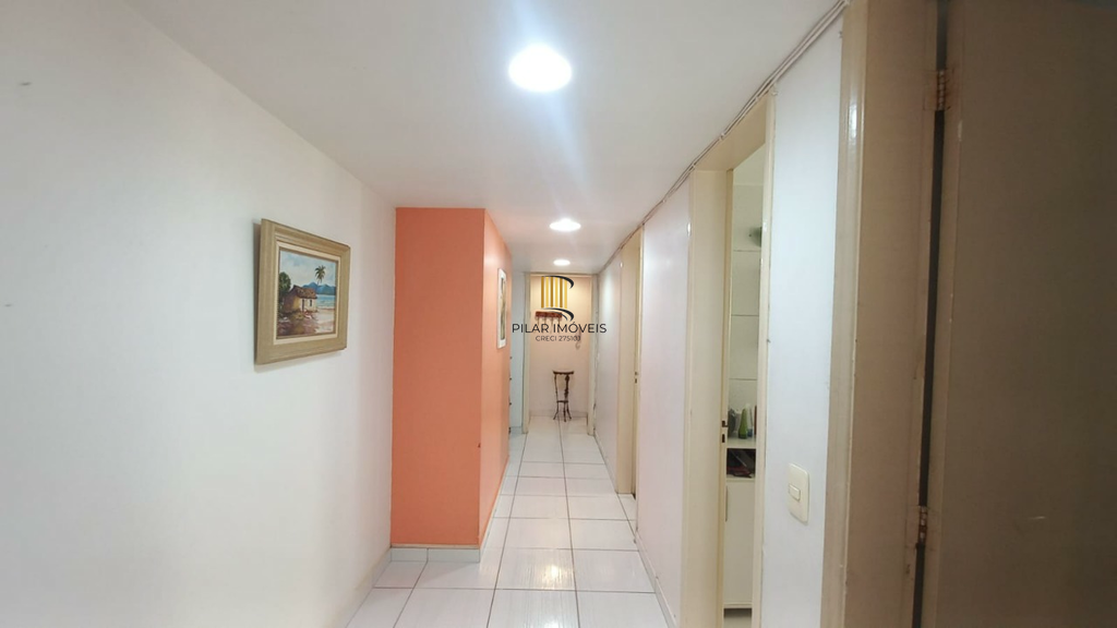 Apartamento 4 dormitórios no bairro Centro Histórico