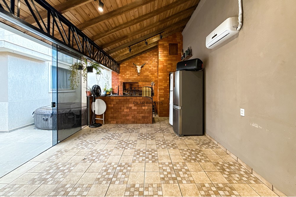 Casa 2 dormitórios no bairro São José