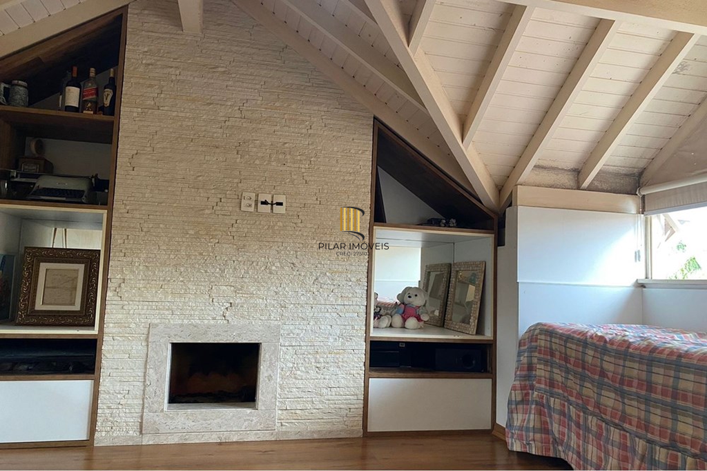 Casa de Condomínio 4 dormitórios no bairro Estância Velha