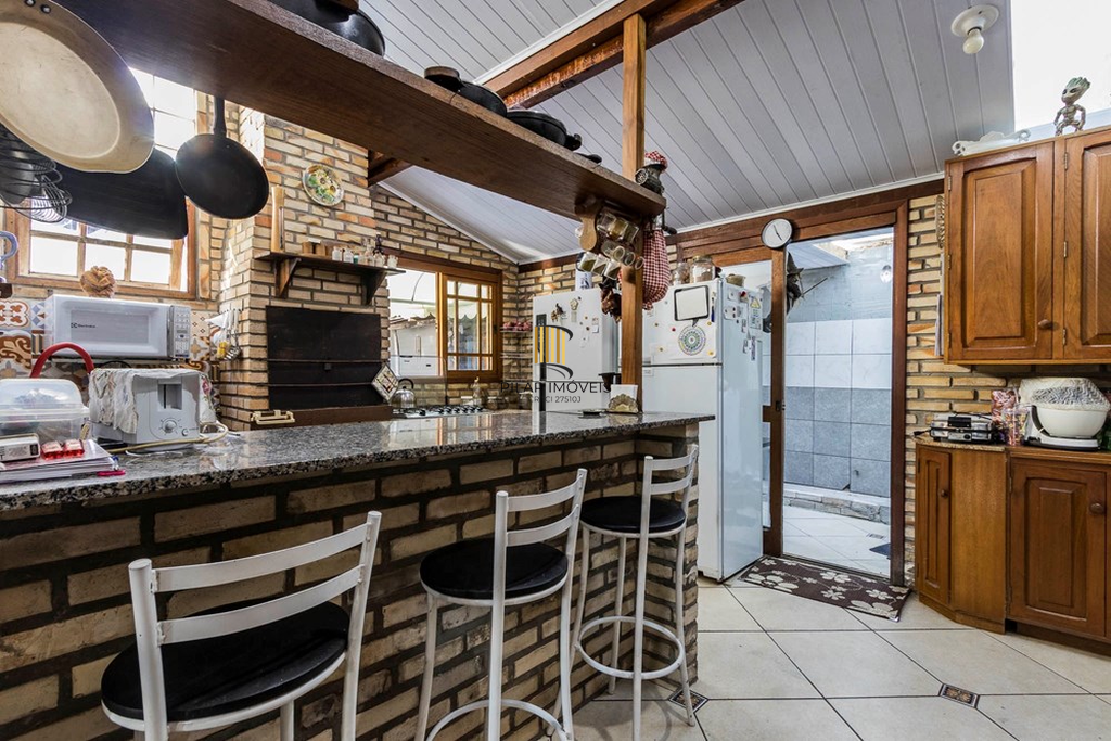 Casa de Condomínio 2 dormitórios no bairro Hípica