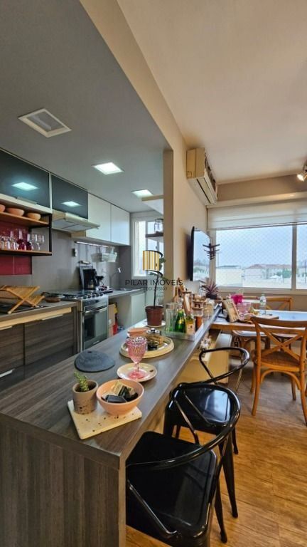 Apartamento 2 dormitórios no bairro Vila Ipiranga