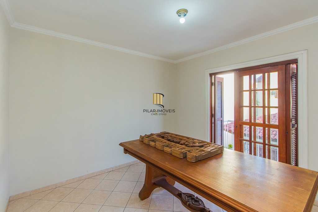Casa 5 dormitórios no bairro Marechal Rondon