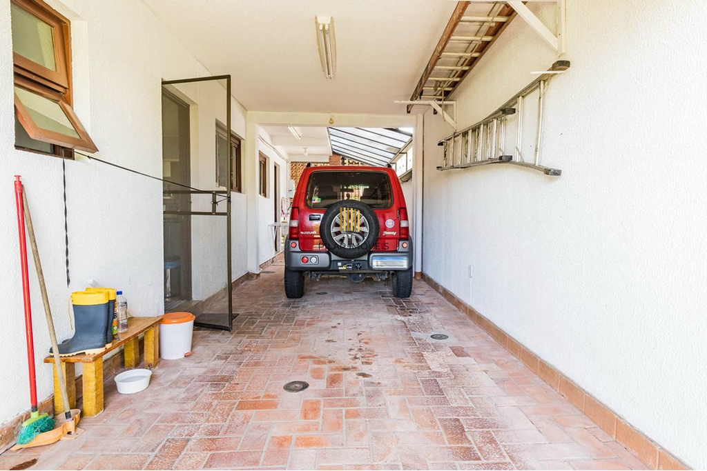 Casa 3 dormitórios no bairro Guarujá