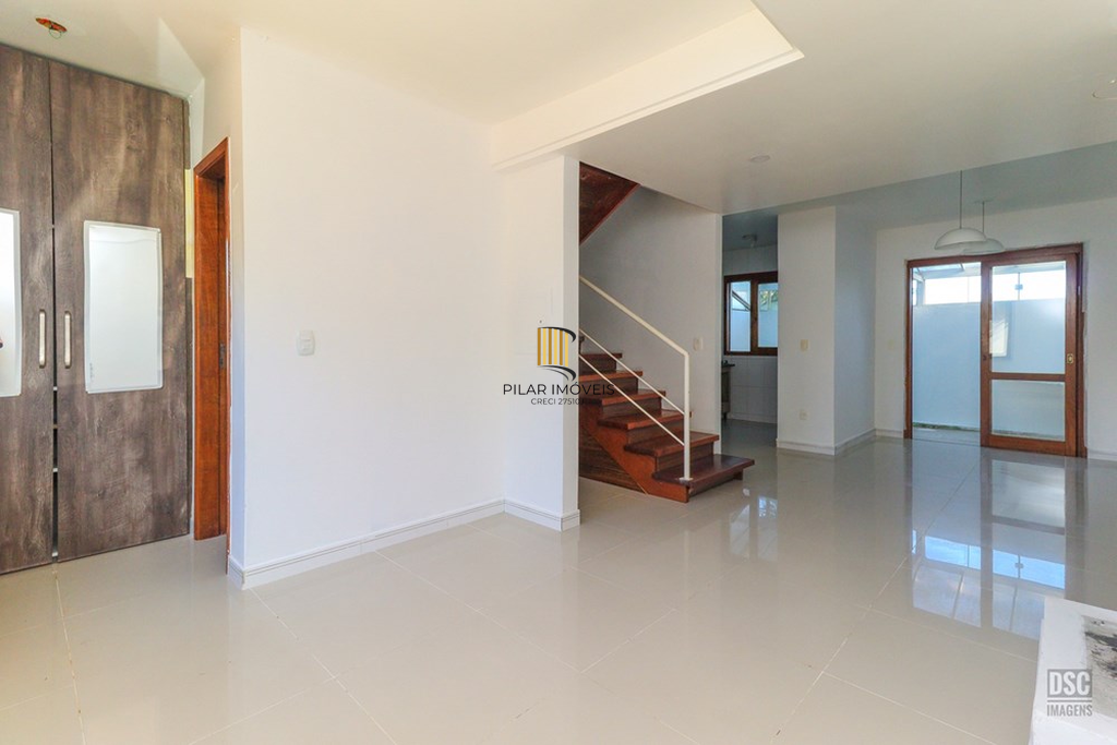 Casa de Condomínio 3 dormitórios no bairro Serraria