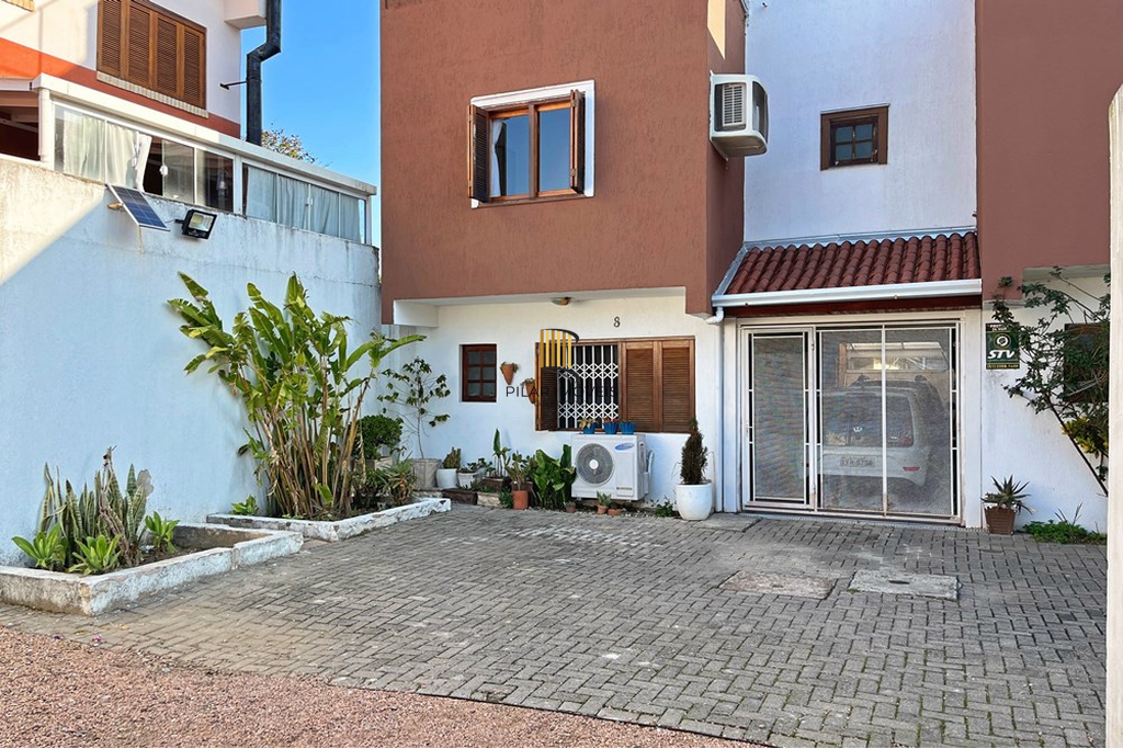 Casa de Condomínio 3 dormitórios no bairro Tristeza