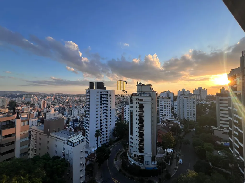 Apartamento 3 dormitórios no bairro Bela Vista