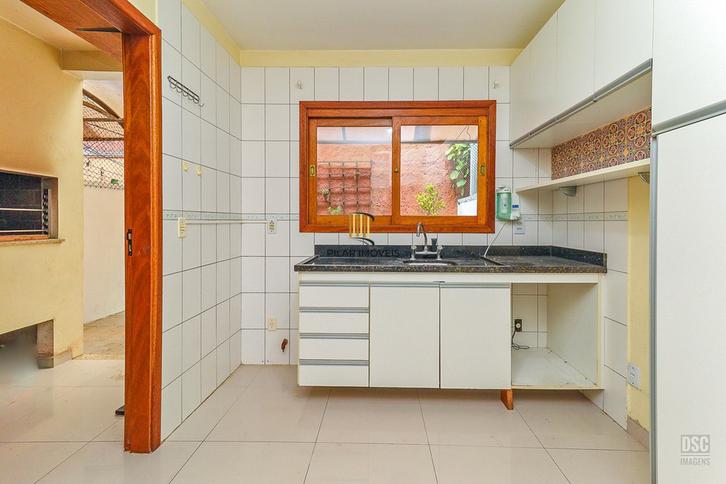 Casa de Condomínio 3 dormitórios no bairro Cavalhada