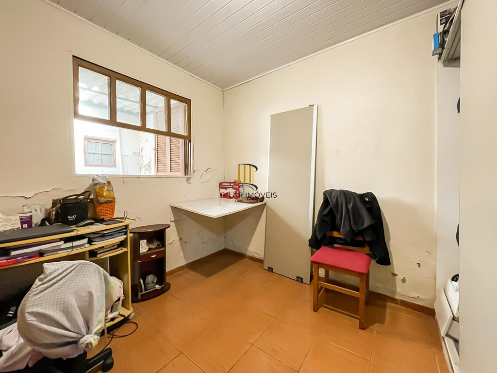 Casa 2 dormitórios no bairro Hípica