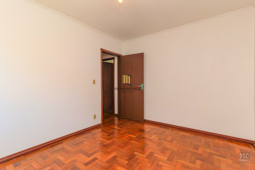 Casa 7 dormitórios no bairro Vila Ipiranga