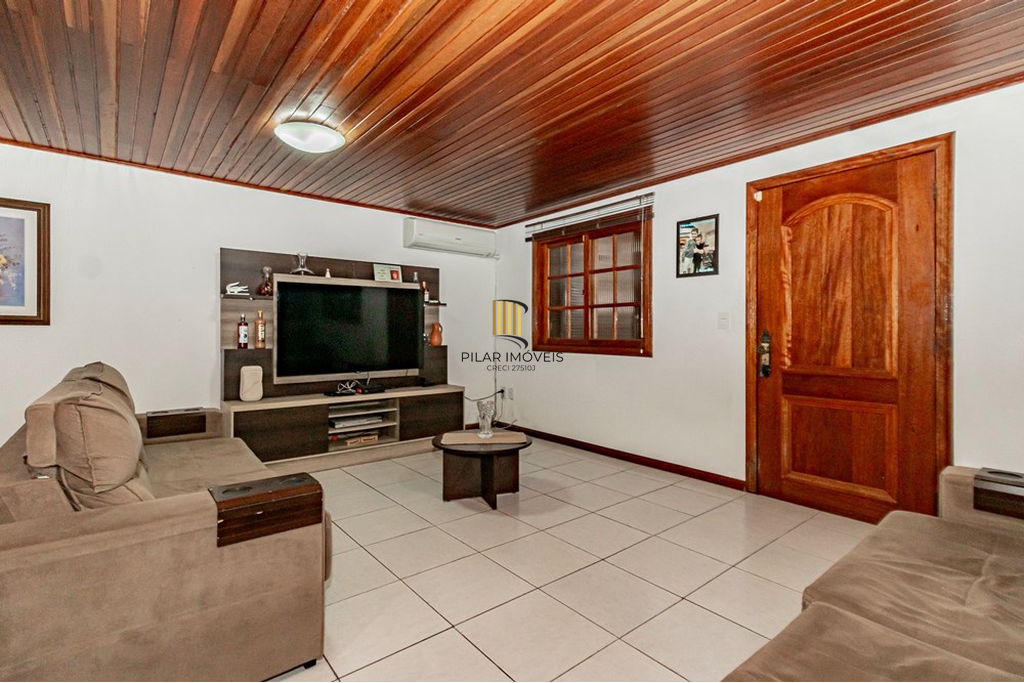 Casa 4 dormitórios no bairro Jardim Itu Sabará