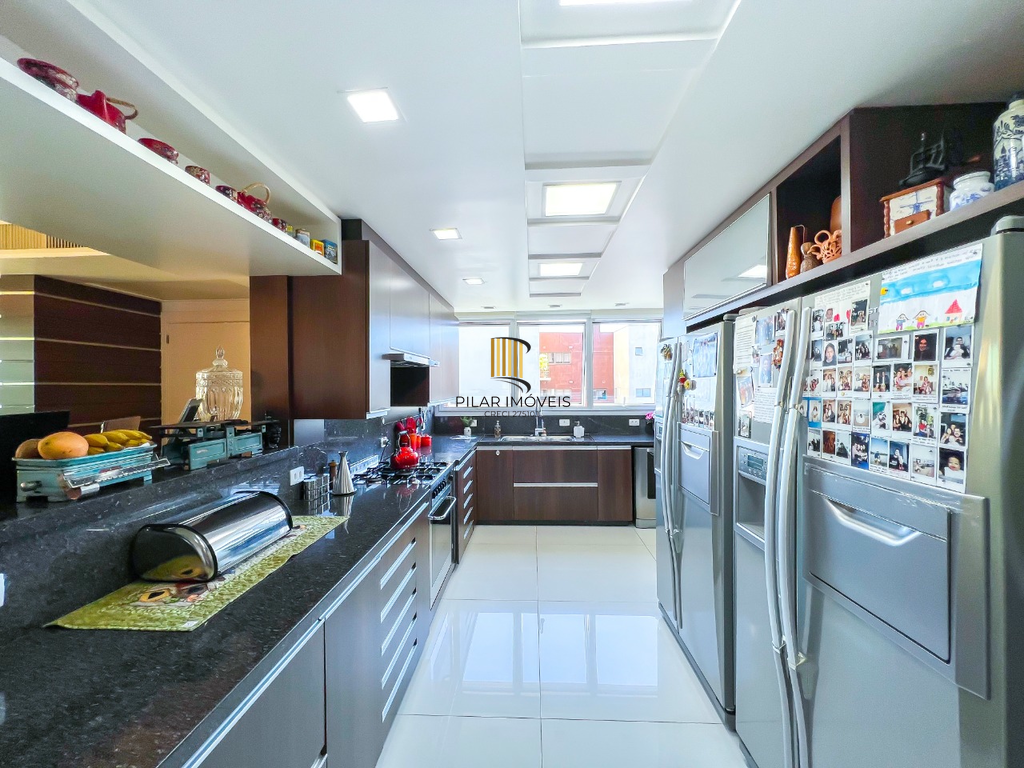 Apartamento 4 dormitórios no bairro Bela Vista