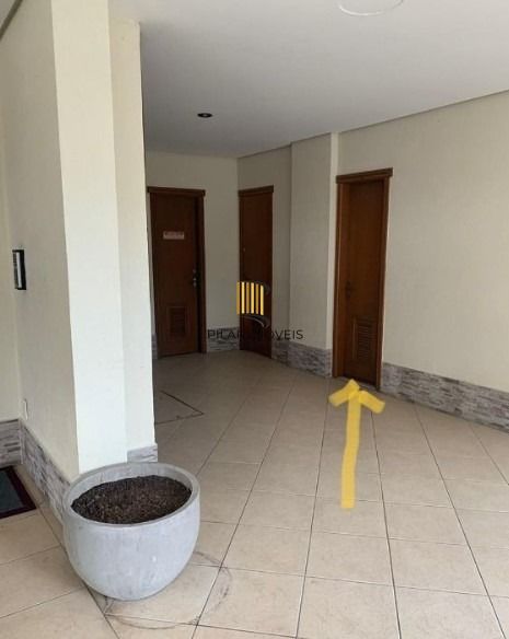 Excelente cobertura, 03 dorm com suite, churrasqueira, piscina e vista.