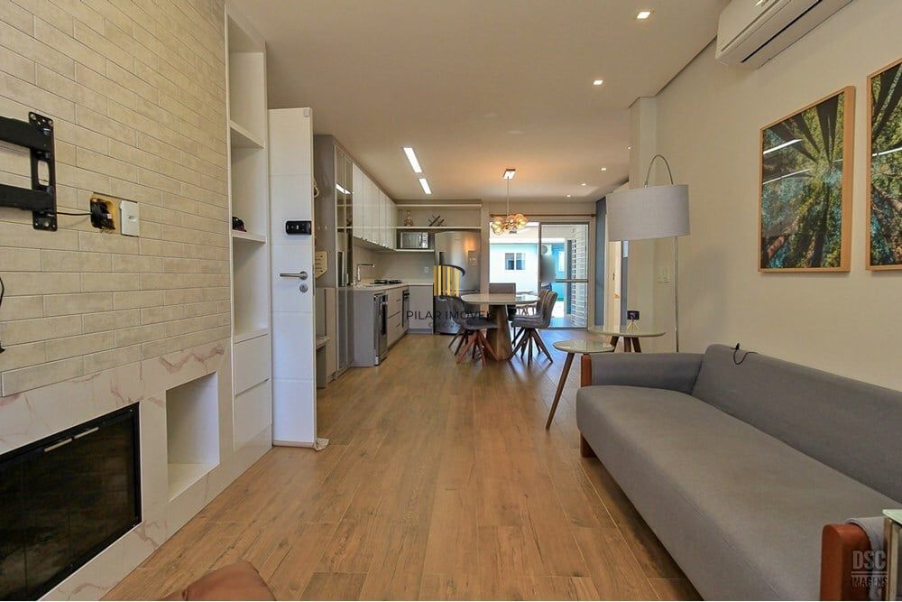 Casa 4 dormitórios no bairro Teresópolis
