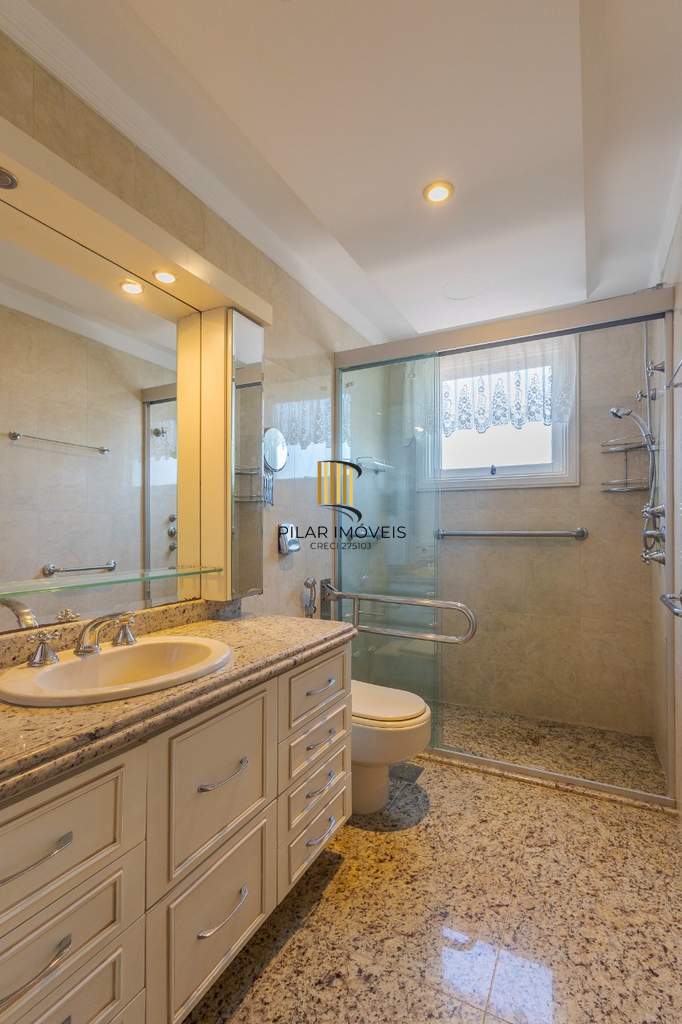 Apartamento 3 dormitórios no bairro Petrópolis