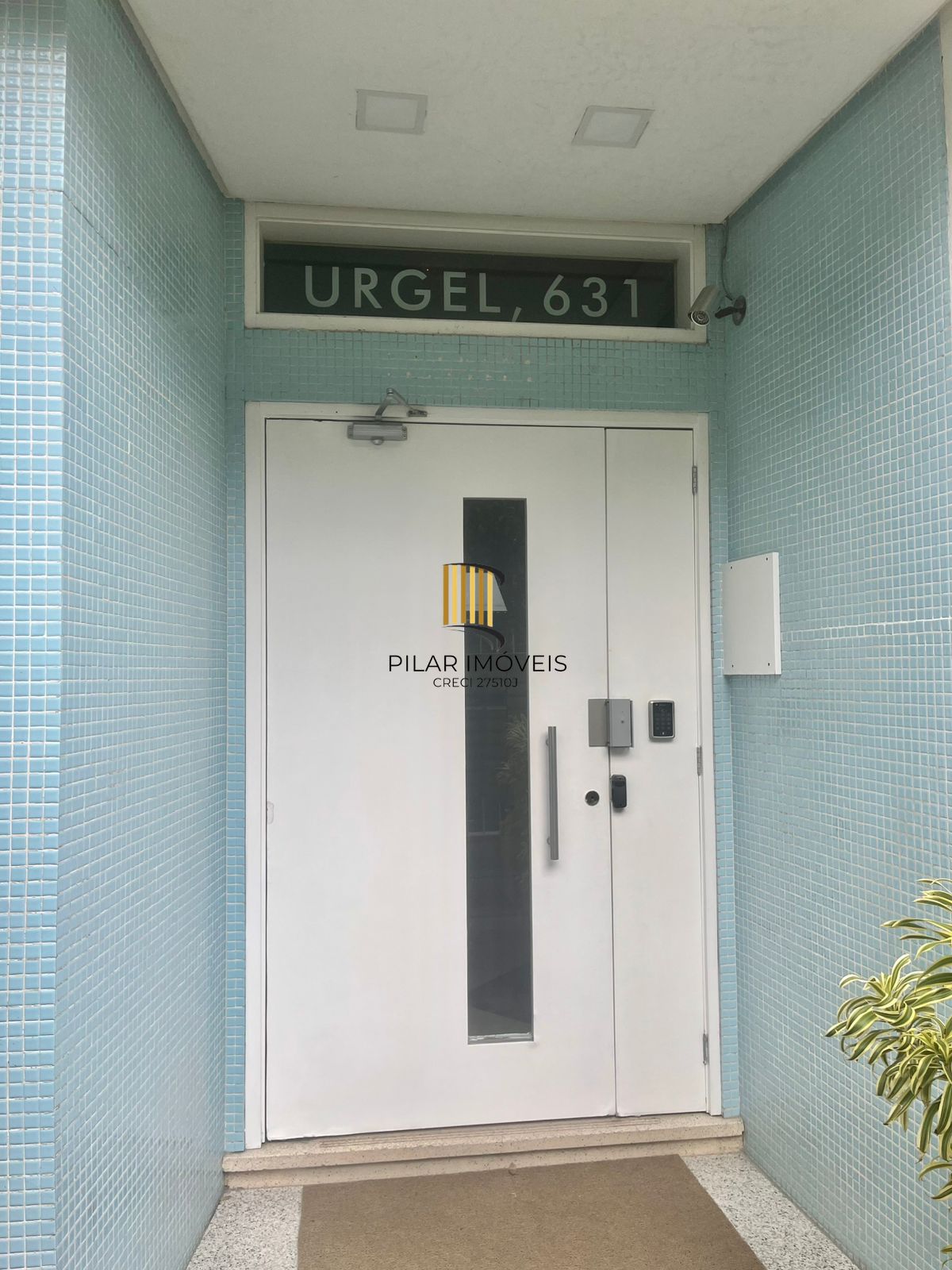 02 dormitórios no Centro, Rua Fernando Machado, com 59,26 m²