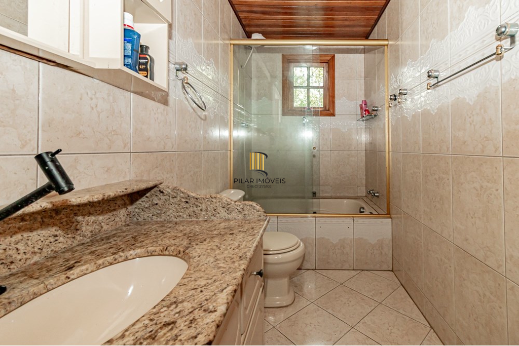 Casa 4 dormitórios no bairro Jardim Itu Sabará