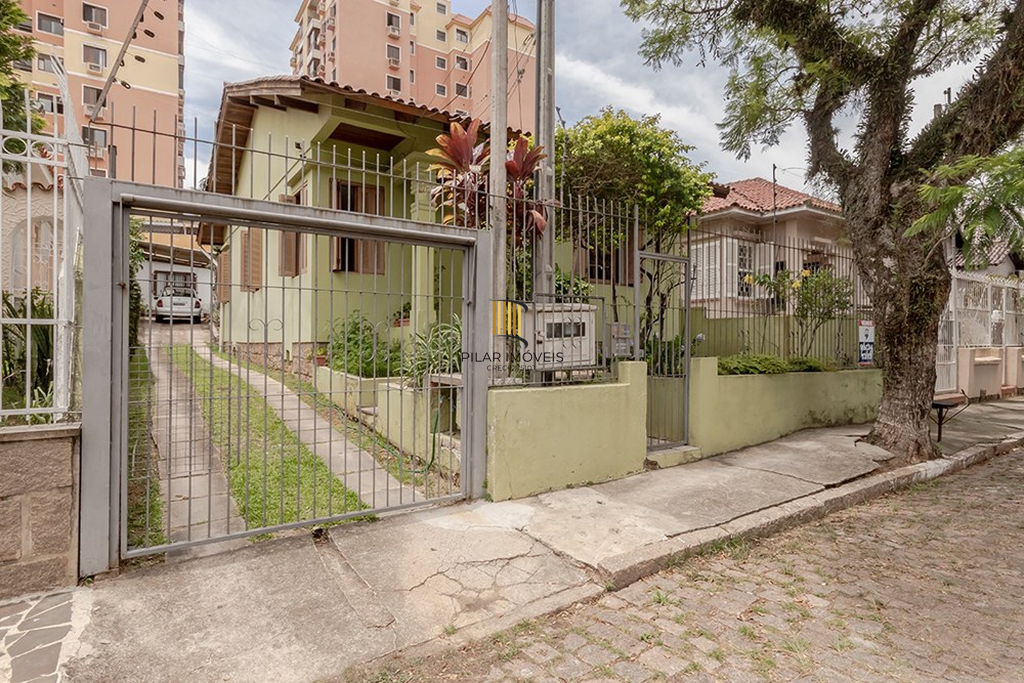 Casa 2 dormitórios no bairro Teresópolis