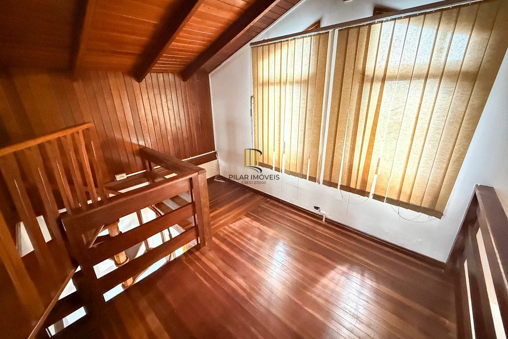 Casa 5 dormitórios no bairro São José