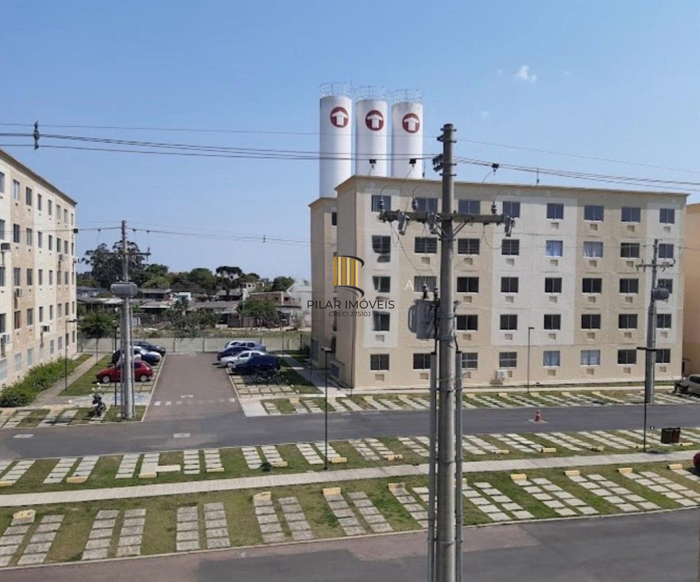 Apto 1 Dormitórios, Térreo, Sala, Cozinha, Banheiro, reformado e 01 vaga garagem