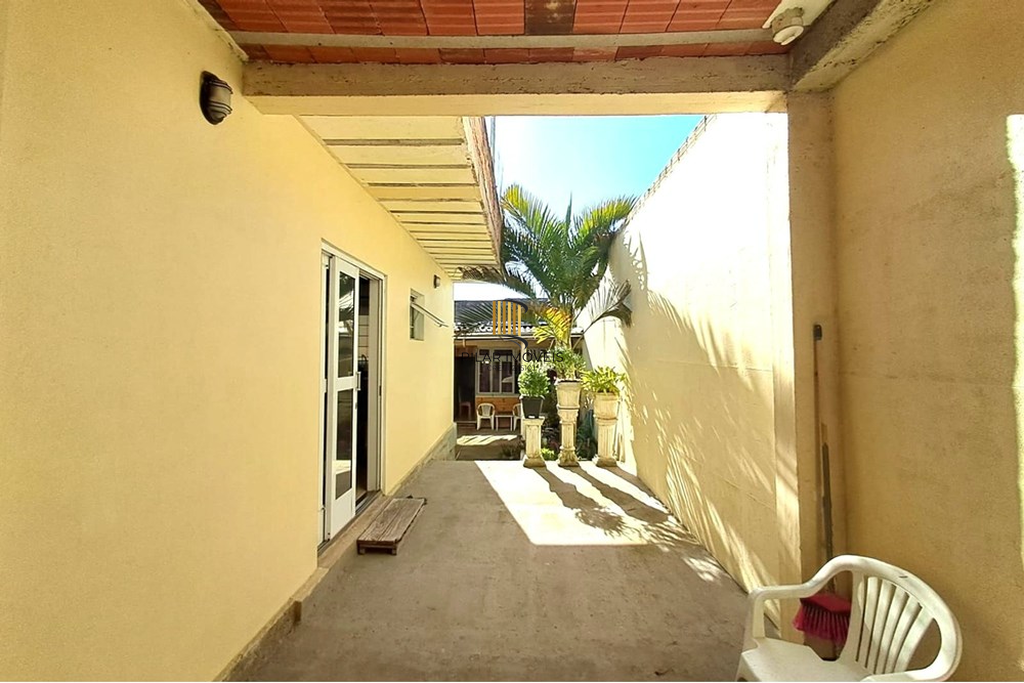 Casa 2 dormitórios no bairro Jardim Algarve