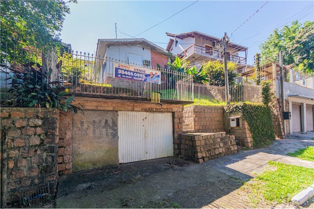 Casa de Condomínio 3 dormitórios no bairro Santa Tereza